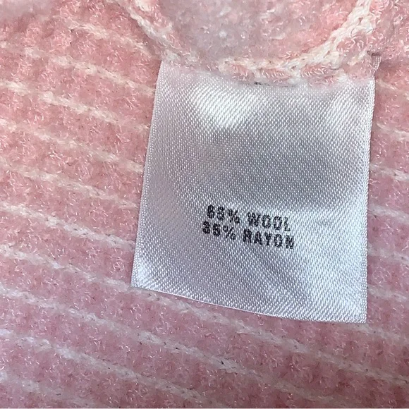 St John Sport Cropped Cardigan Sweater - Picture 9 of 11